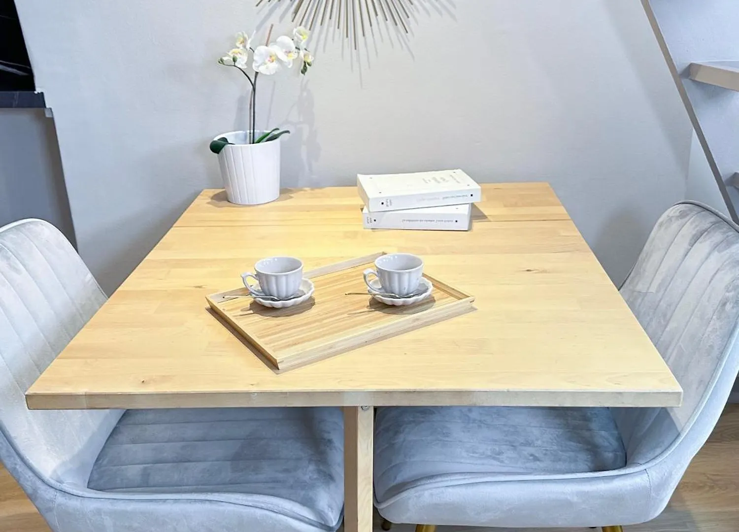 Stylish Duplex In Front Of Buttes-chaumont Apartment Paris