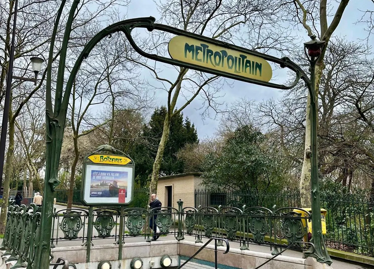 Stylish Duplex In Front Of Buttes-chaumont Paris